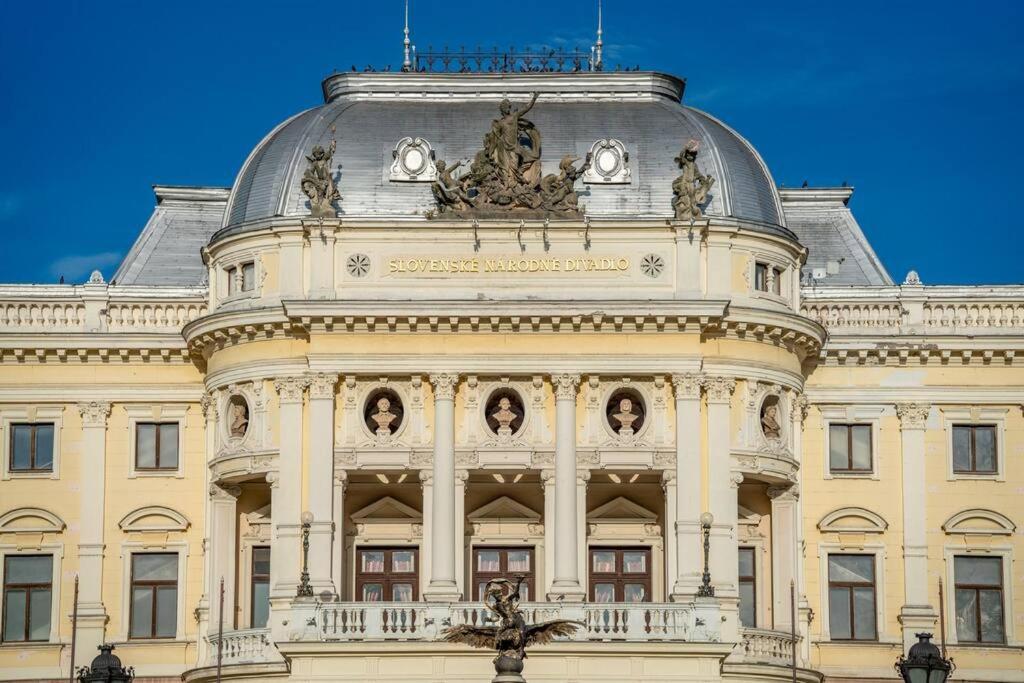 Sukromny Staromestsky Apartman V Uzasnej Lokalite/Cozy Old-Town Apartment In A Great Neighborhood Bratislava Exterior foto